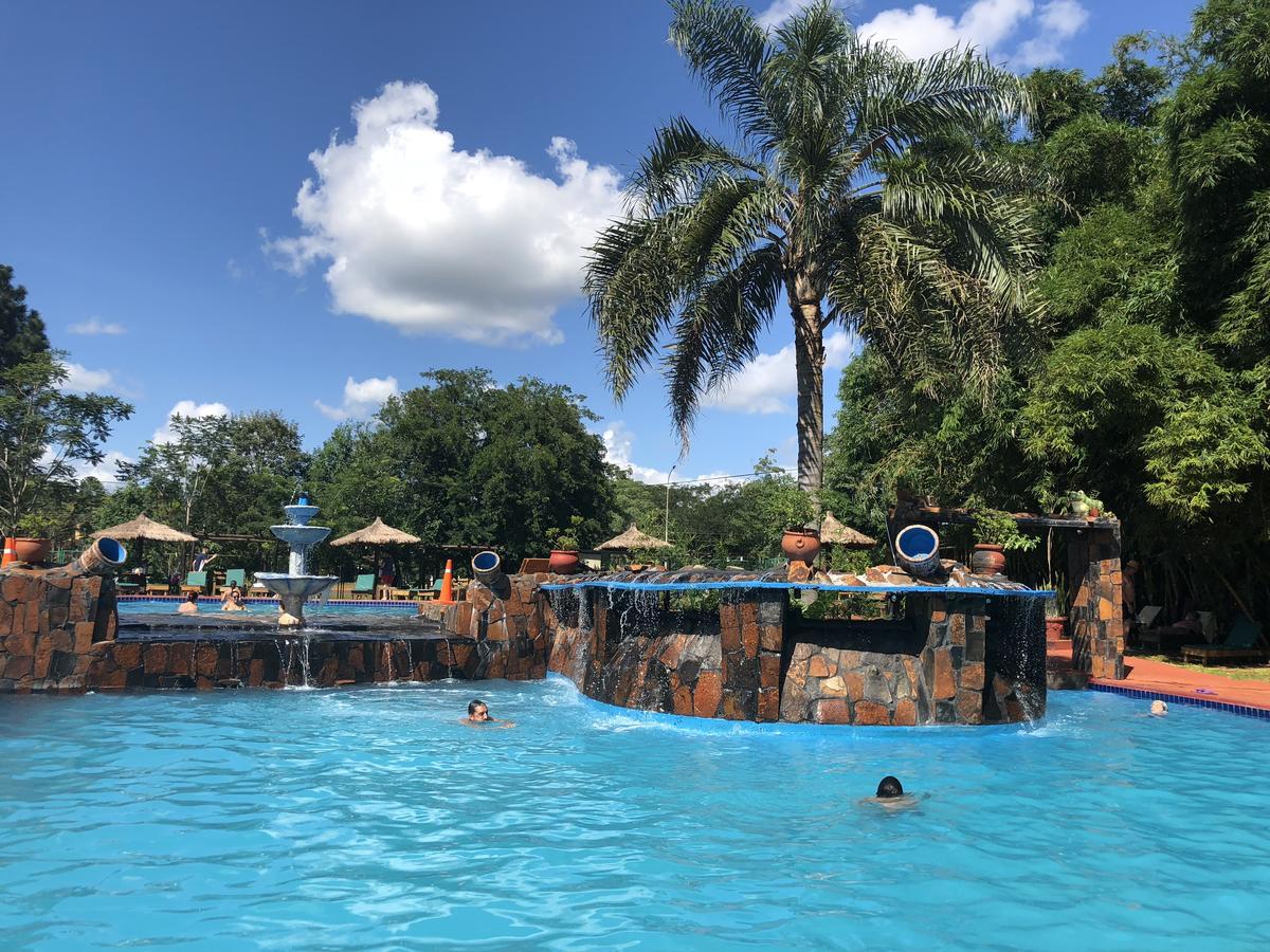 Hotel Carmen Пуерто Игуасу Екстериор снимка